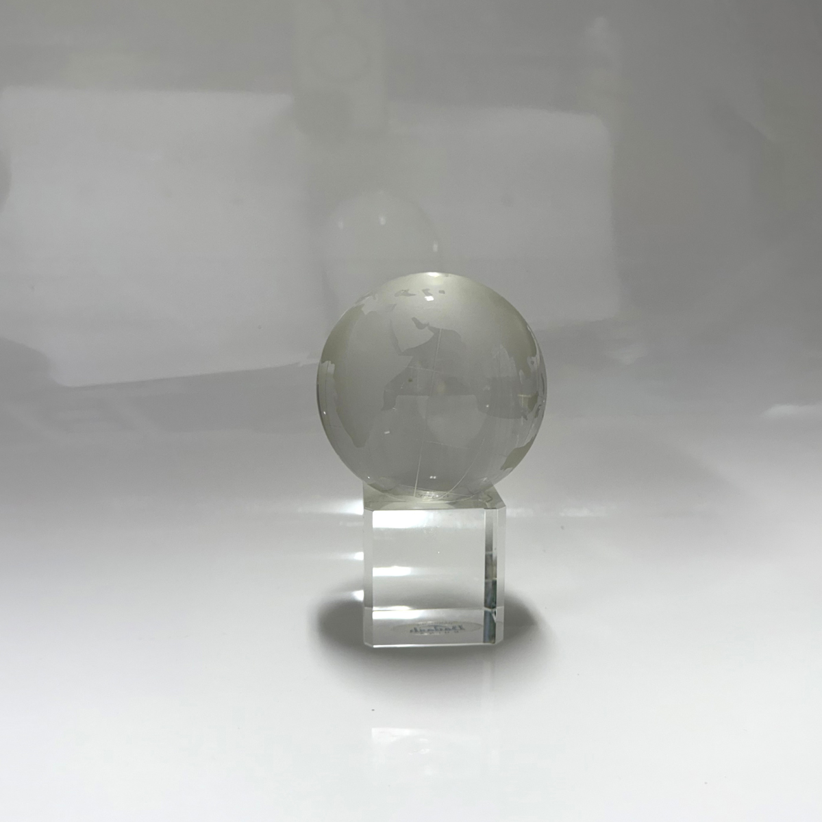 Mundo cristal con base