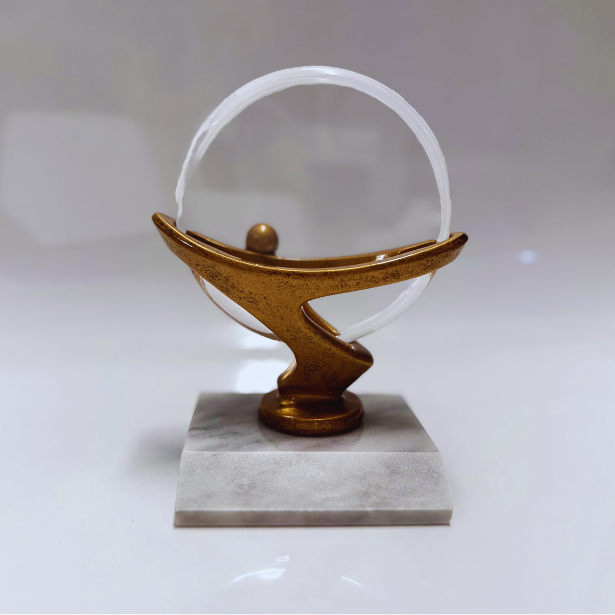 Trofeo Acrílico Dorado