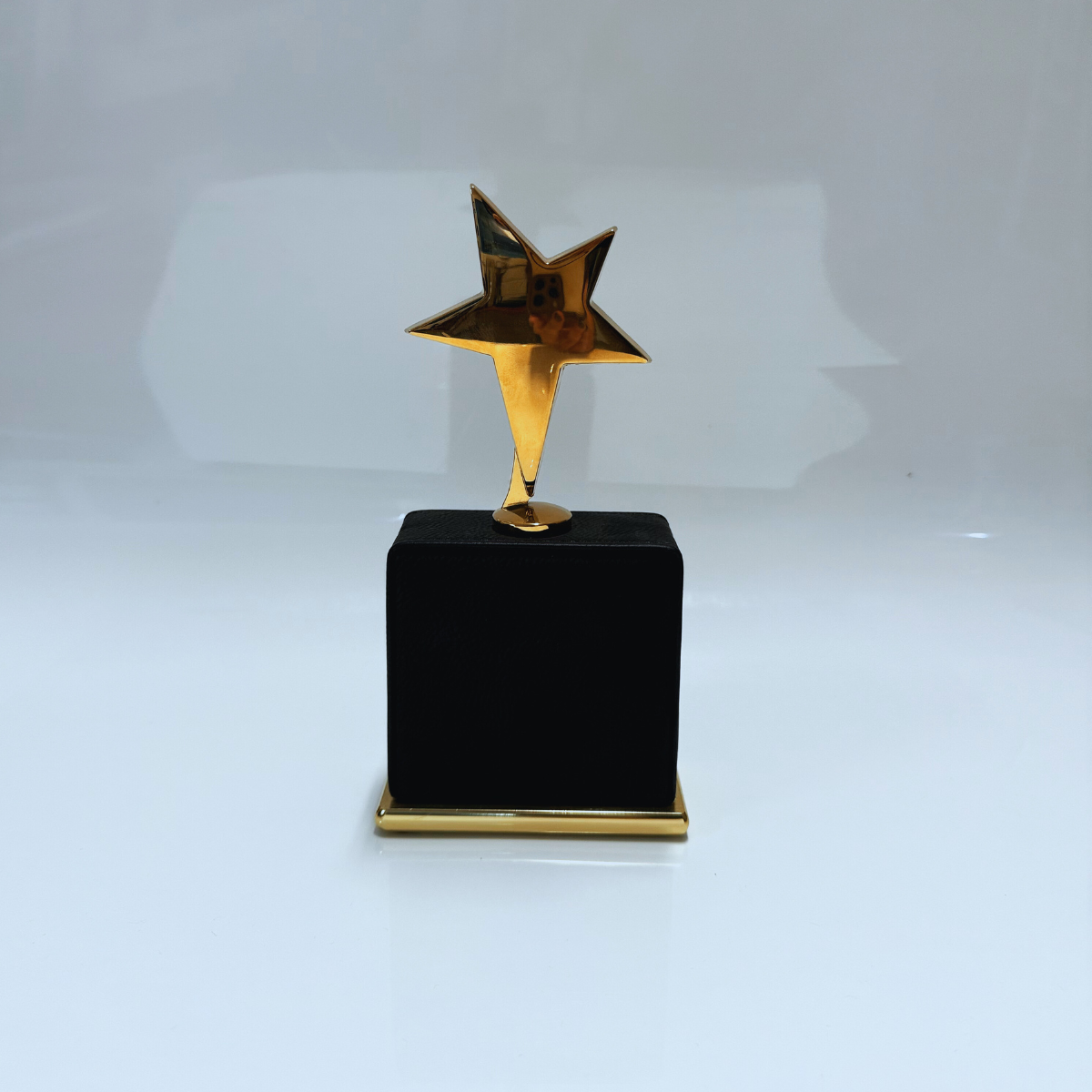 Trofeo Estrella Leather